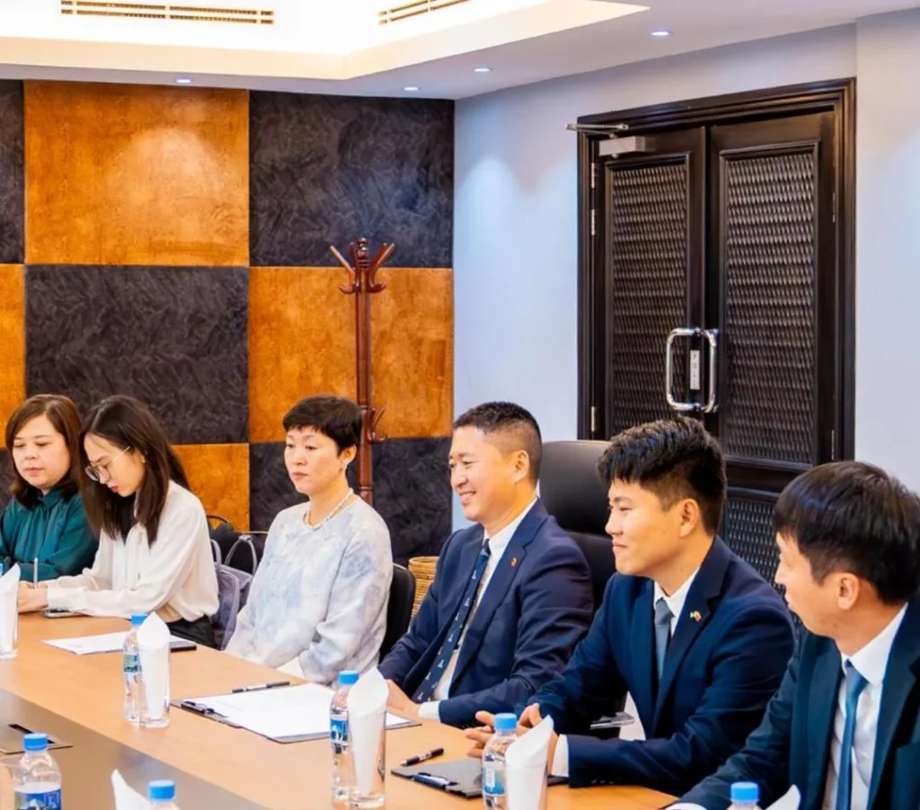 team of cultural heritage experts from the National Museum of China