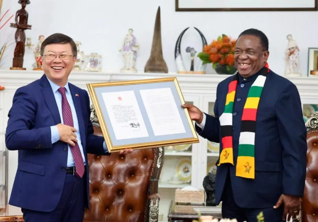 Zhou Ding presented President Xi Jinping’s reply letter to President Emmerson D. Mnangagwa