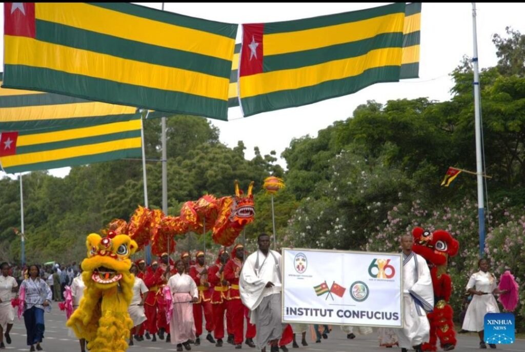 Chinese Students Join Togo Independence Parade