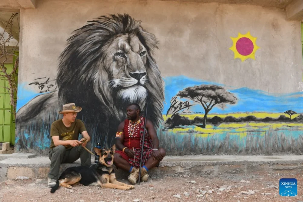 Chinese conservationist explores community-based wildlife protection in Kenya