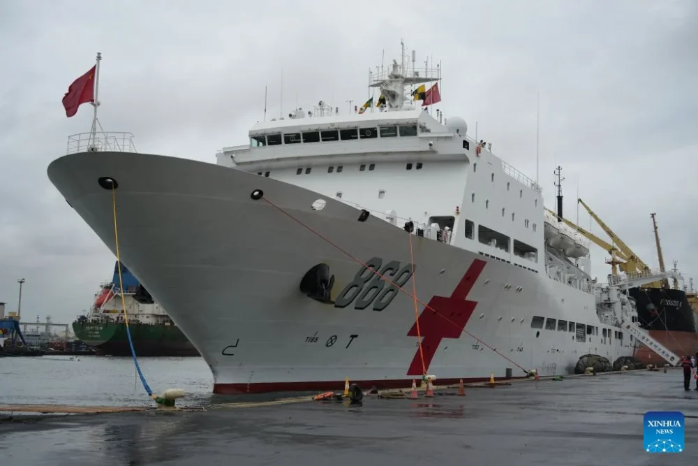 Chinese navy hospital ship in Senegal