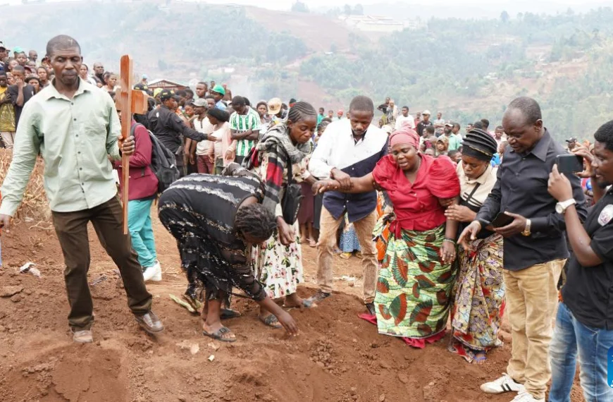 In eastern DR Congo Bukavu mourns as fire victims laid to rest