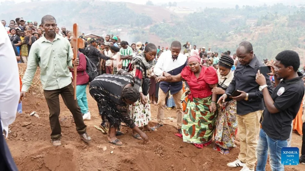 In eastern DR Congo Bukavu mourns as fire victims laid to rest